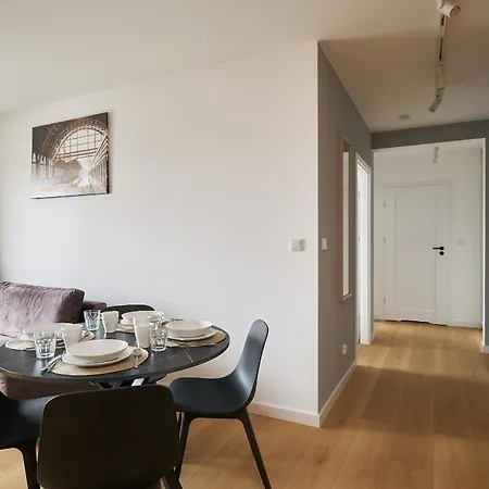 Niedaleko Dworca Od Wroclawapartament-pl * Вроцлав
