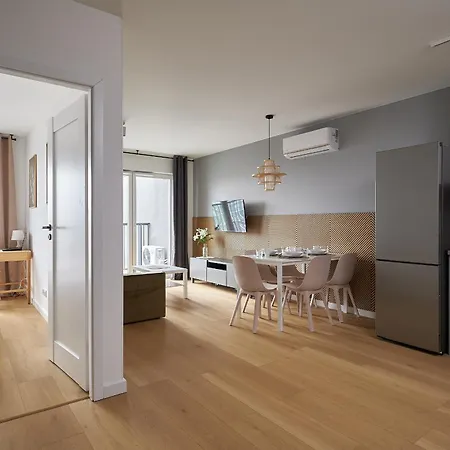 Niedaleko Dworca Od Wroclawapartament-pl 아파트